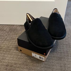 Men’s UGG slippers